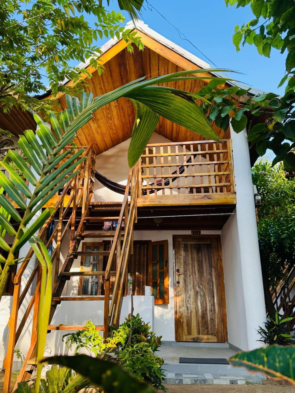 Beach Wave Hotel آروغام المظهر الخارجي الصورة