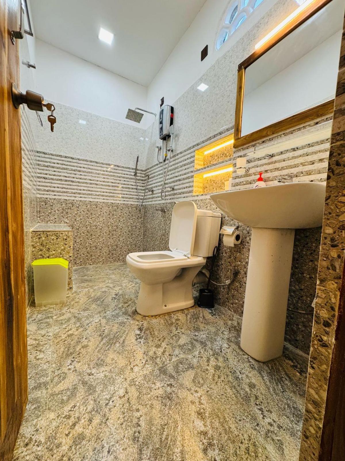 Beach Wave Hotel آروغام المظهر الخارجي الصورة
